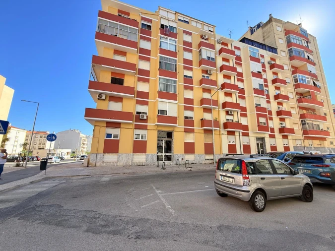 Apartamento T2 para Venda em União das Freguesias de Setúbal Foto 10