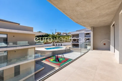 Apartamento T1 para Venda em Parceiros e Azoia