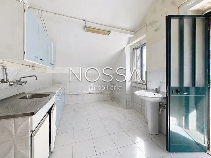 Apartamento T2 para Venda em Beato Foto 3