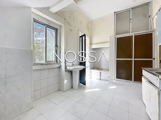 Apartamento T2 para Venda em Beato Foto 6