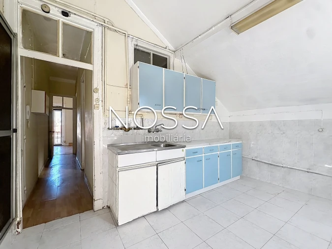 Apartamento T2 para Venda em Beato Foto 4