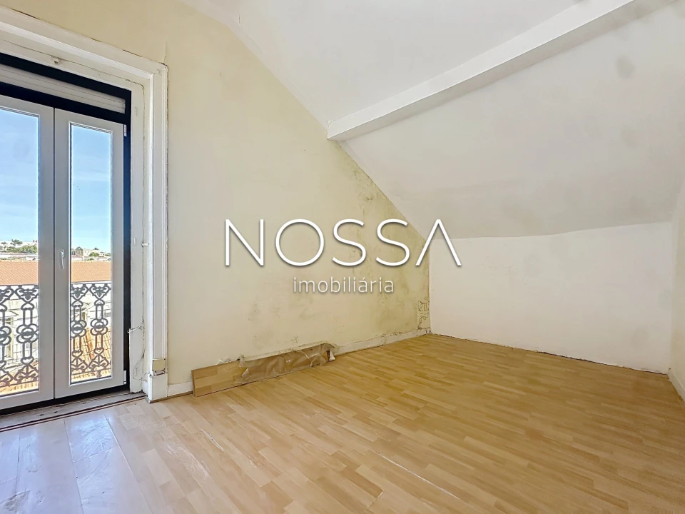 Apartamento T2 para Venda em Beato Foto 16