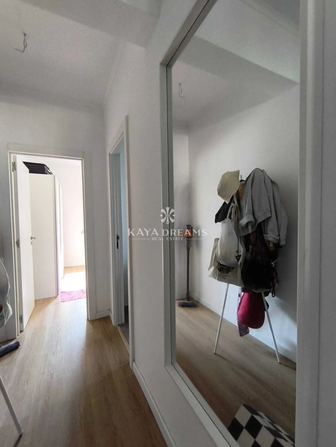 Apartamento T1 para Venda em Águas Livres Foto 10