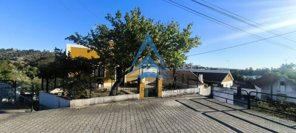 Moradia T6 para Venda em Tancos