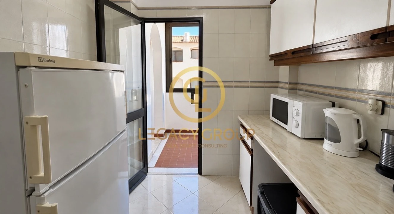 Apartamento T1 para Venda em Quarteira Foto 20