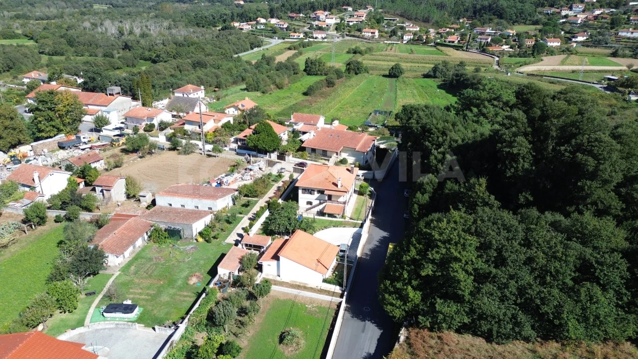 Moradia T5 para Venda em Venade e Azevedo Foto 36