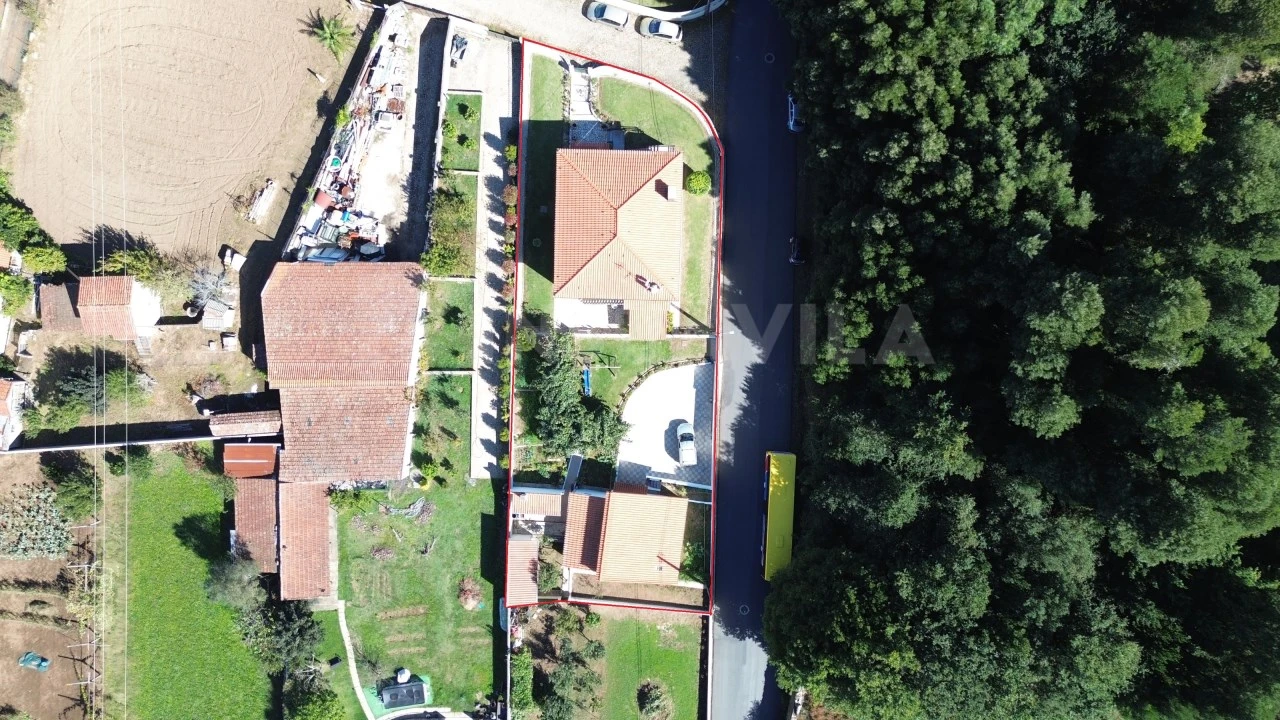 Moradia T5 para Venda em Venade e Azevedo Foto 38