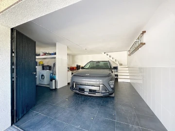 Moradia T5 para Venda em Venade e Azevedo