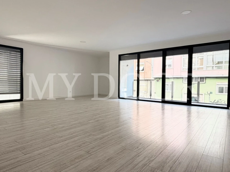 Apartamento T3 para Venda em Moscavide e Portela Foto 9