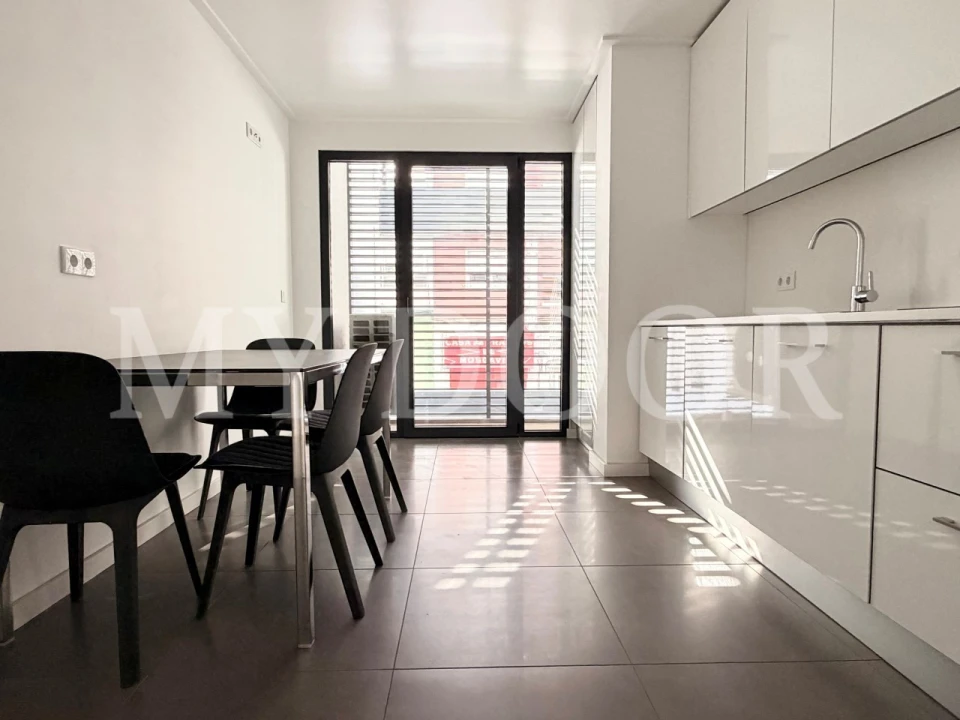 Apartamento T3 para Venda em Moscavide e Portela Foto 2