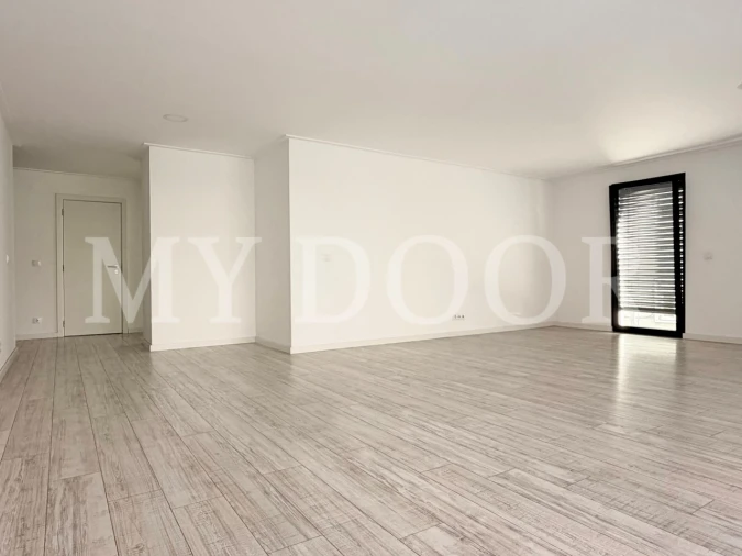 Apartamento T3 para Venda em Moscavide e Portela Foto 16