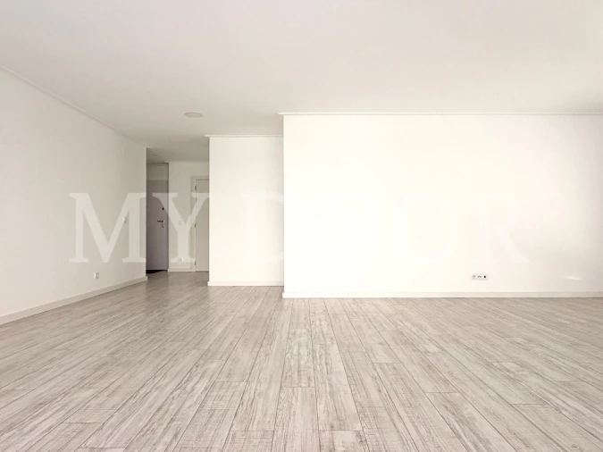 Apartamento T3 para Venda em Moscavide e Portela Foto 21