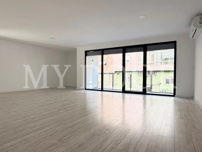 Apartamento T3 para Venda em Moscavide e Portela Foto 10