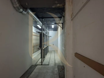 Loja para Arrendamento em Seixal, Arrentela e Aldeia de Paio Pires