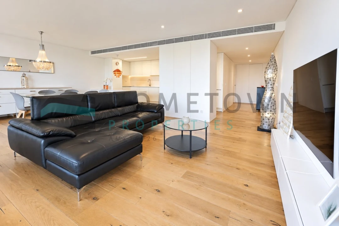 Apartamento T2 para Venda em Quarteira Foto 8
