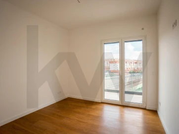 Apartamento T2 para Venda em Venteira