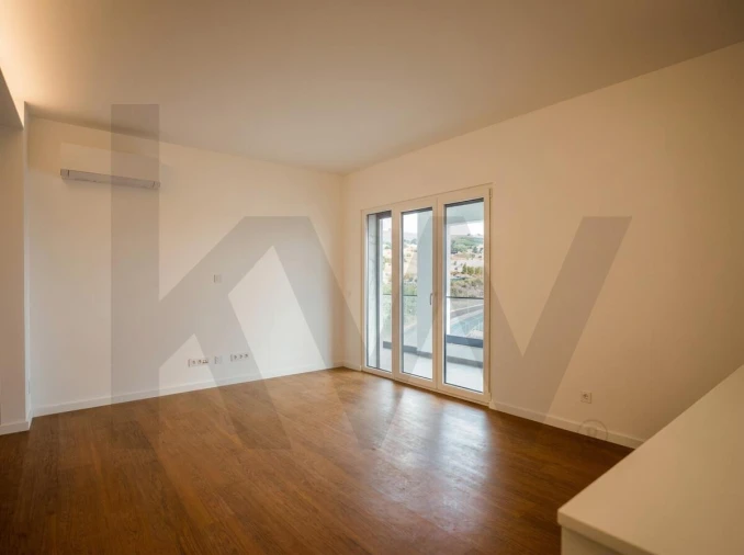 Apartamento T2 para Venda em Venteira Foto 4