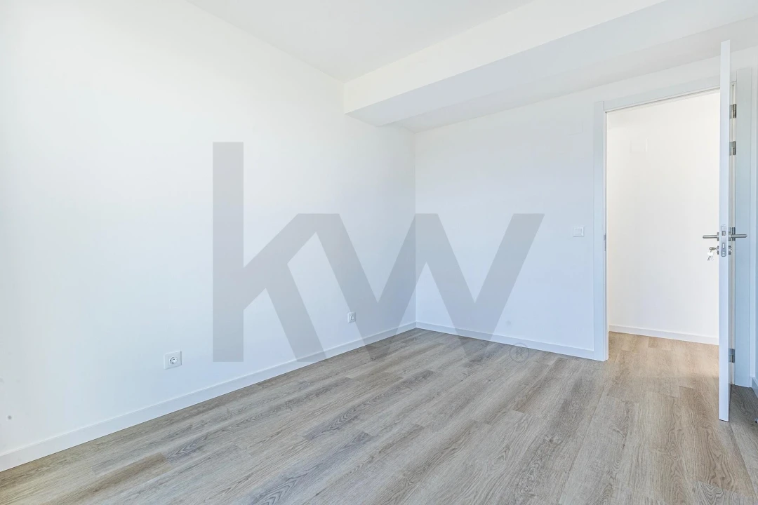 Apartamento T3 para Venda em Porto Covo Foto 19