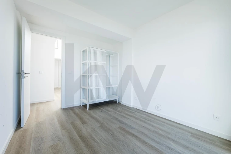 Apartamento T3 para Venda em Porto Covo Foto 23
