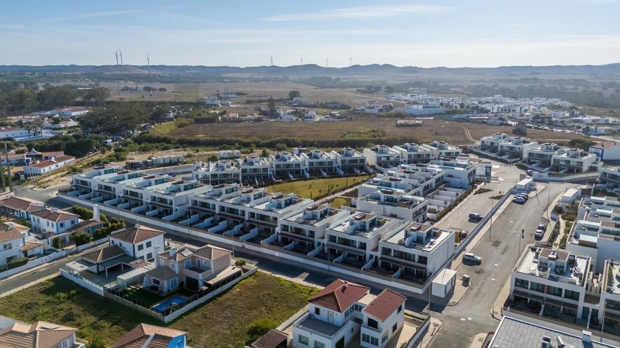 Apartamento T3 para Venda em Porto Covo Foto 41