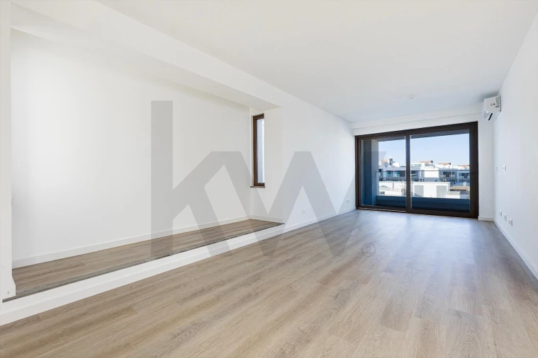 Apartamento T3 para Venda em Porto Covo Foto 9