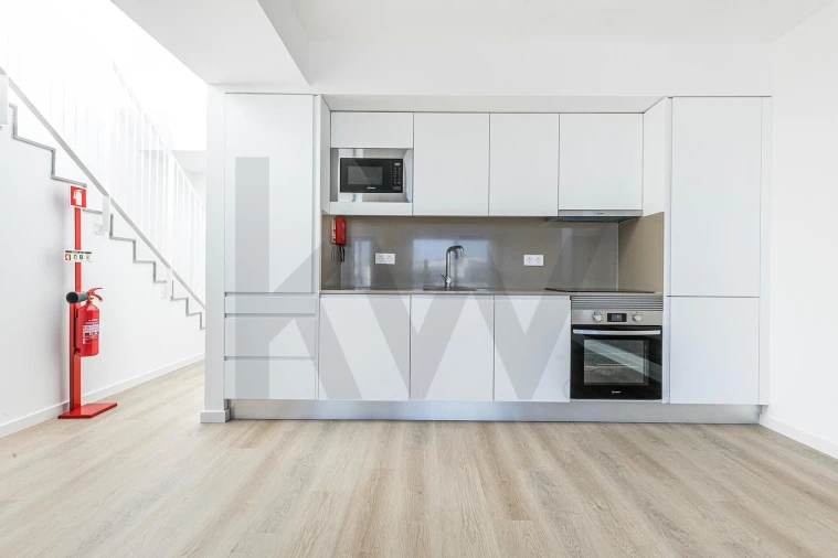 Apartamento T3 para Venda em Porto Covo Foto 6