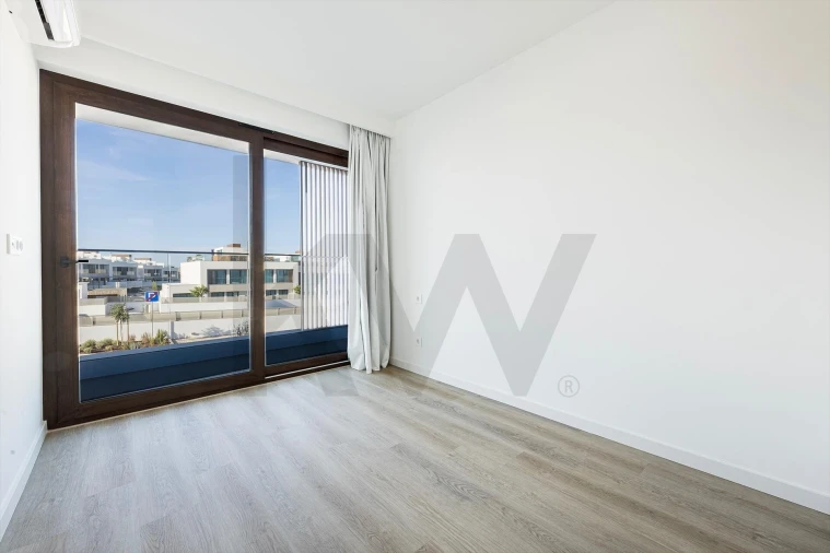 Apartamento T3 para Venda em Porto Covo Foto 12