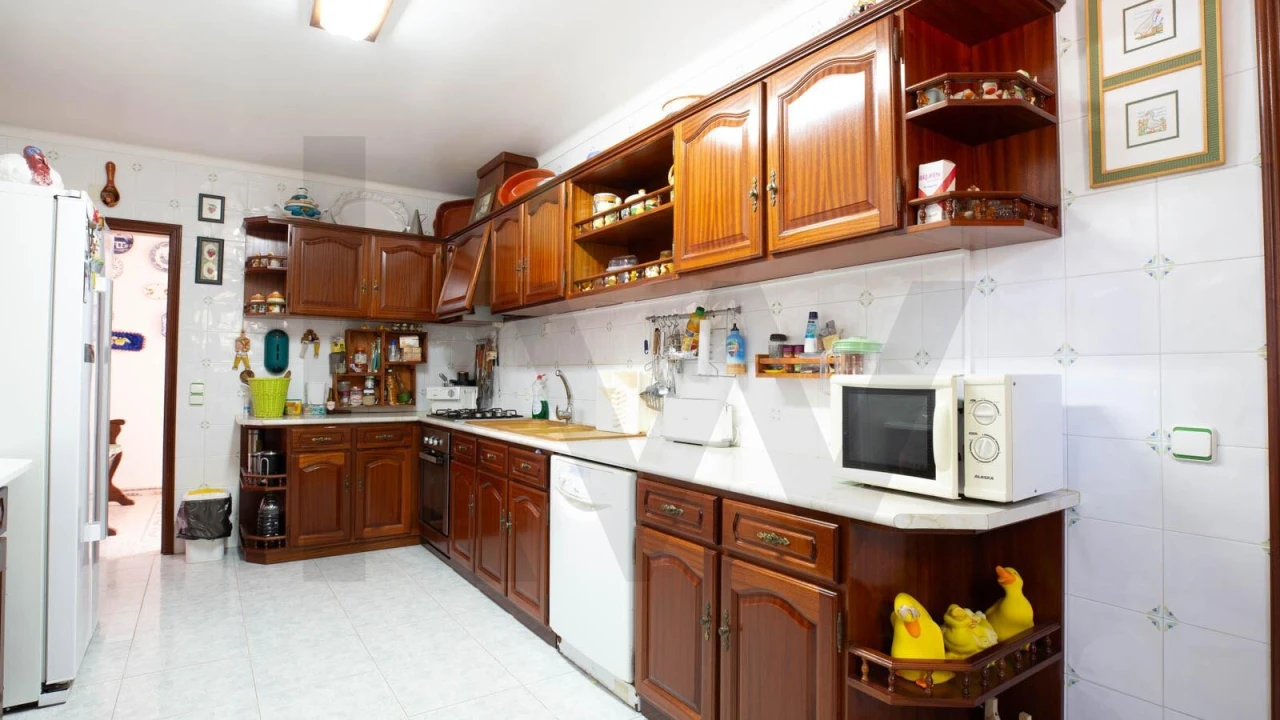 Moradia T4 para Venda em Madalena e Beselga Foto 26