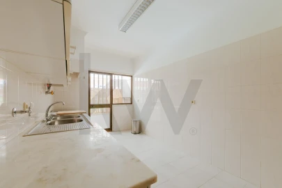 Apartamento T1 para Arrendamento em Lumiar