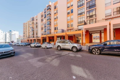 Apartamento T1 para Arrendamento em Lumiar