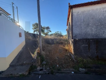 Moradia T3 para Venda em Prazeres