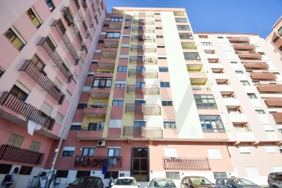Apartamento T3 para Venda em Cacém e São Marcos