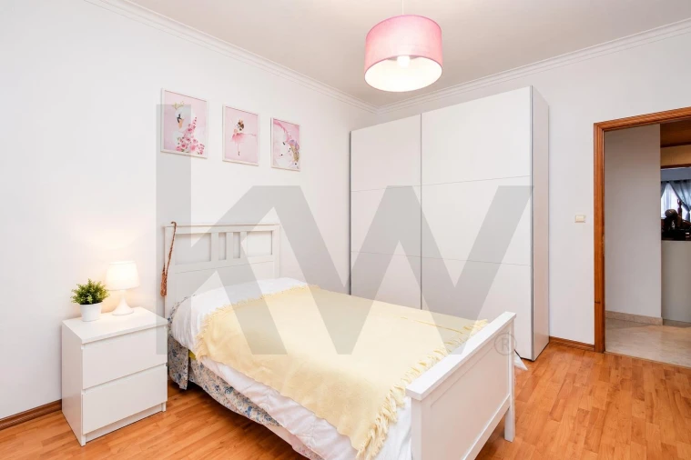 Apartamento T3 para Venda em Cacém e São Marcos Foto 12