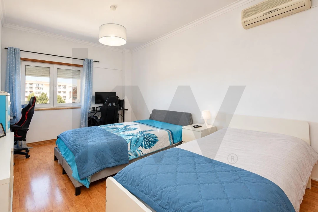 Apartamento T3 para Venda em Cacém e São Marcos Foto 22