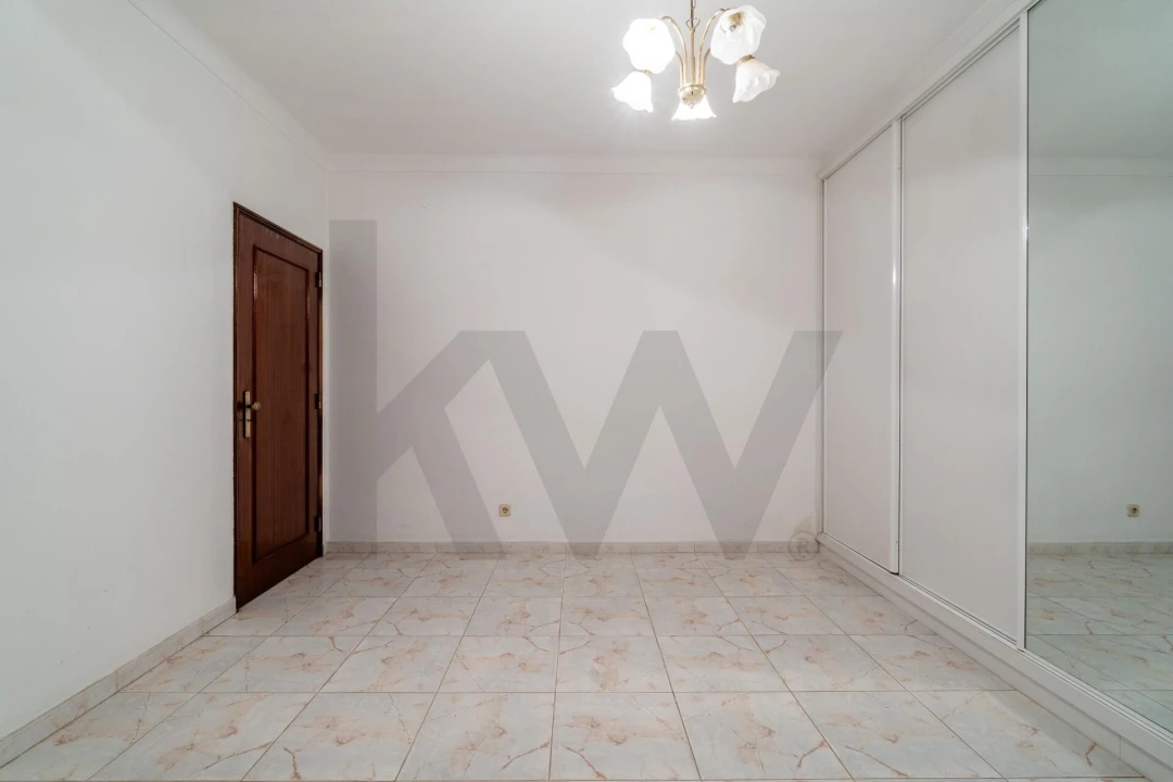 Moradia T3 para Venda em Portimão Foto 9