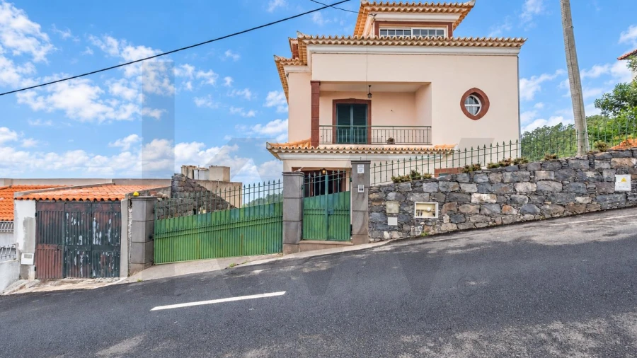 Moradia T3 para Venda em Quinta Grande