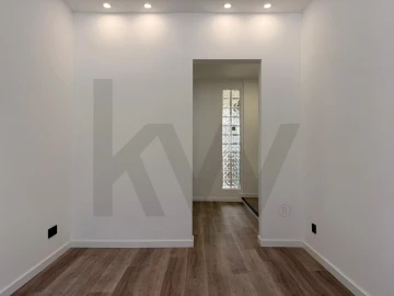 Apartamento T2 para Arrendamento em Algés, Linda-A-Velha e Cruz Quebrada-Dafundo