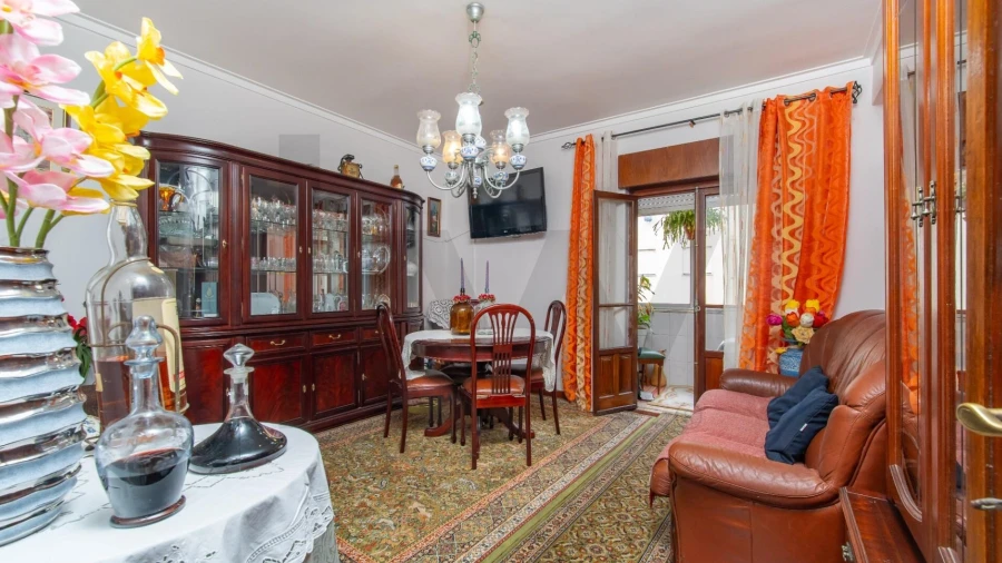 Apartamento T2 para Venda em Sacavém e Prior Velho