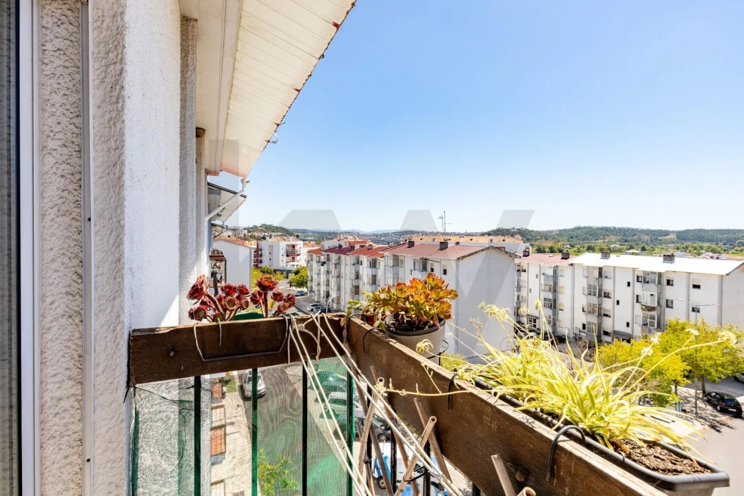 Apartamento T3 para Venda em Leiria, Pousos, Barreira e Cortes Foto 16