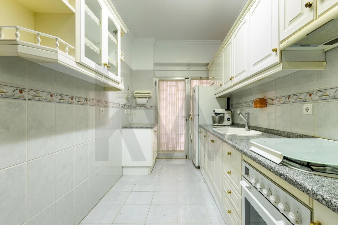 Apartamento T3 para Venda em Almada, Cova da Piedade, Pragal e Cacilhas Foto 13