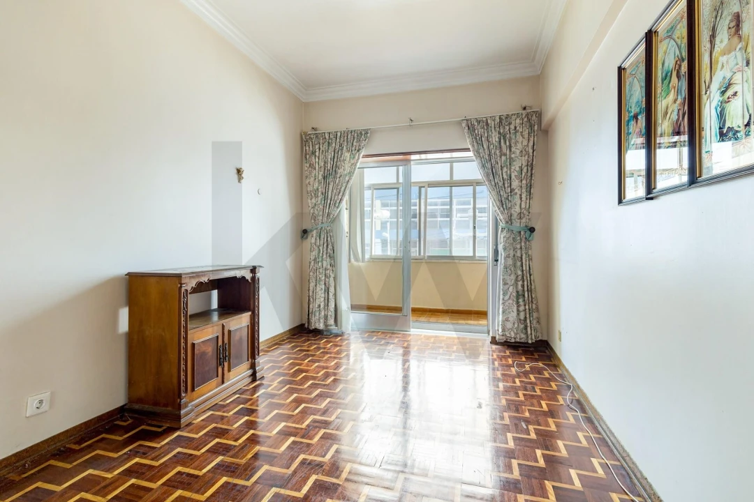 Apartamento T3 para Venda em Almada, Cova da Piedade, Pragal e Cacilhas Foto 7