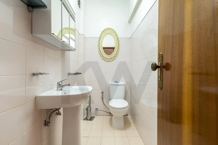 Apartamento T3 para Venda em Almada, Cova da Piedade, Pragal e Cacilhas Foto 10