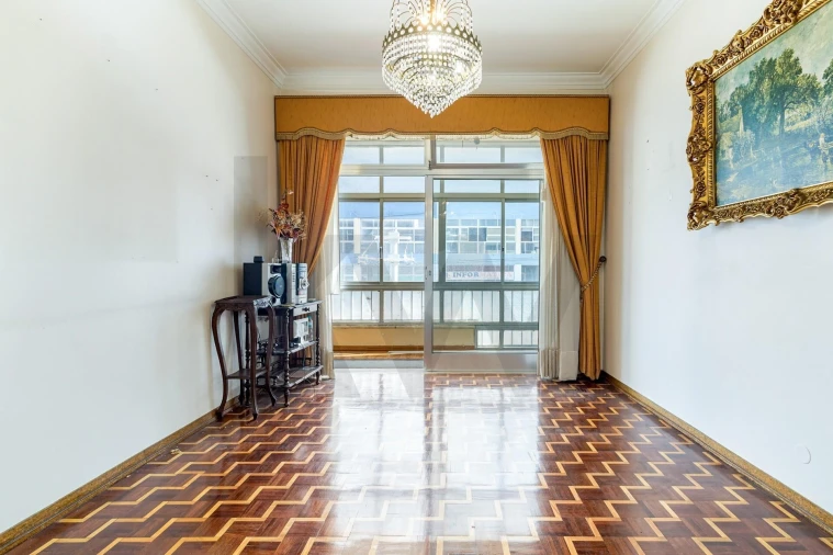 Apartamento T3 para Venda em Almada, Cova da Piedade, Pragal e Cacilhas Foto 9