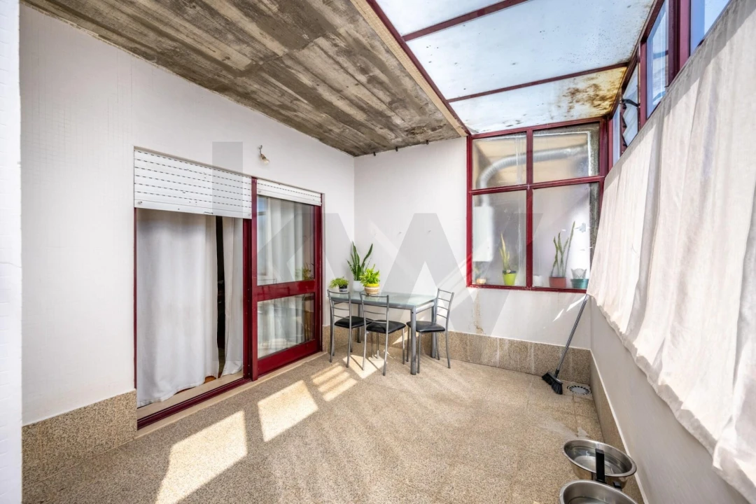 Apartamento T2 para Venda em Fânzeres e São Pedro da Cova Foto 7