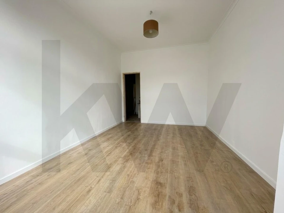 Apartamento T3 para Venda em São Domingos de Rana Foto 7