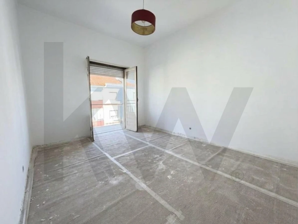 Apartamento T3 para Venda em São Domingos de Rana Foto 13