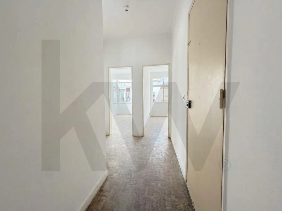 Apartamento T3 para Venda em São Domingos de Rana Foto 10