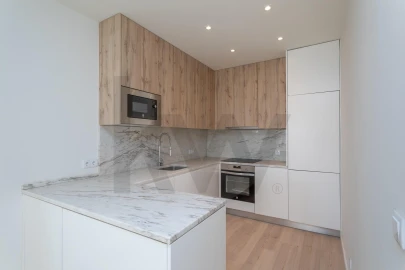 Apartamento T2 para Venda em Santa Maria Maior