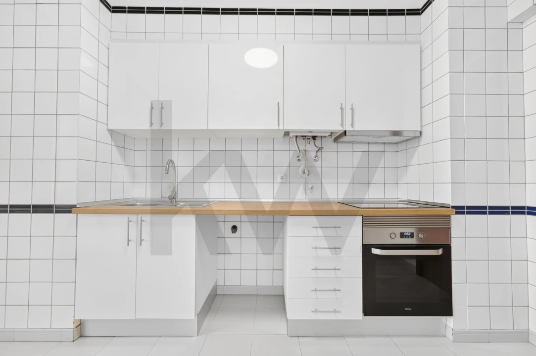 Apartamento T3 para Arrendamento em São Martinho Foto 15