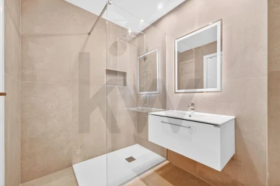 Apartamento T3 para Arrendamento em São Martinho